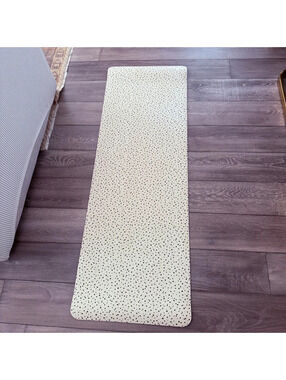 Gathre vegan leather wipeable non toxic home kitchen yoga mat